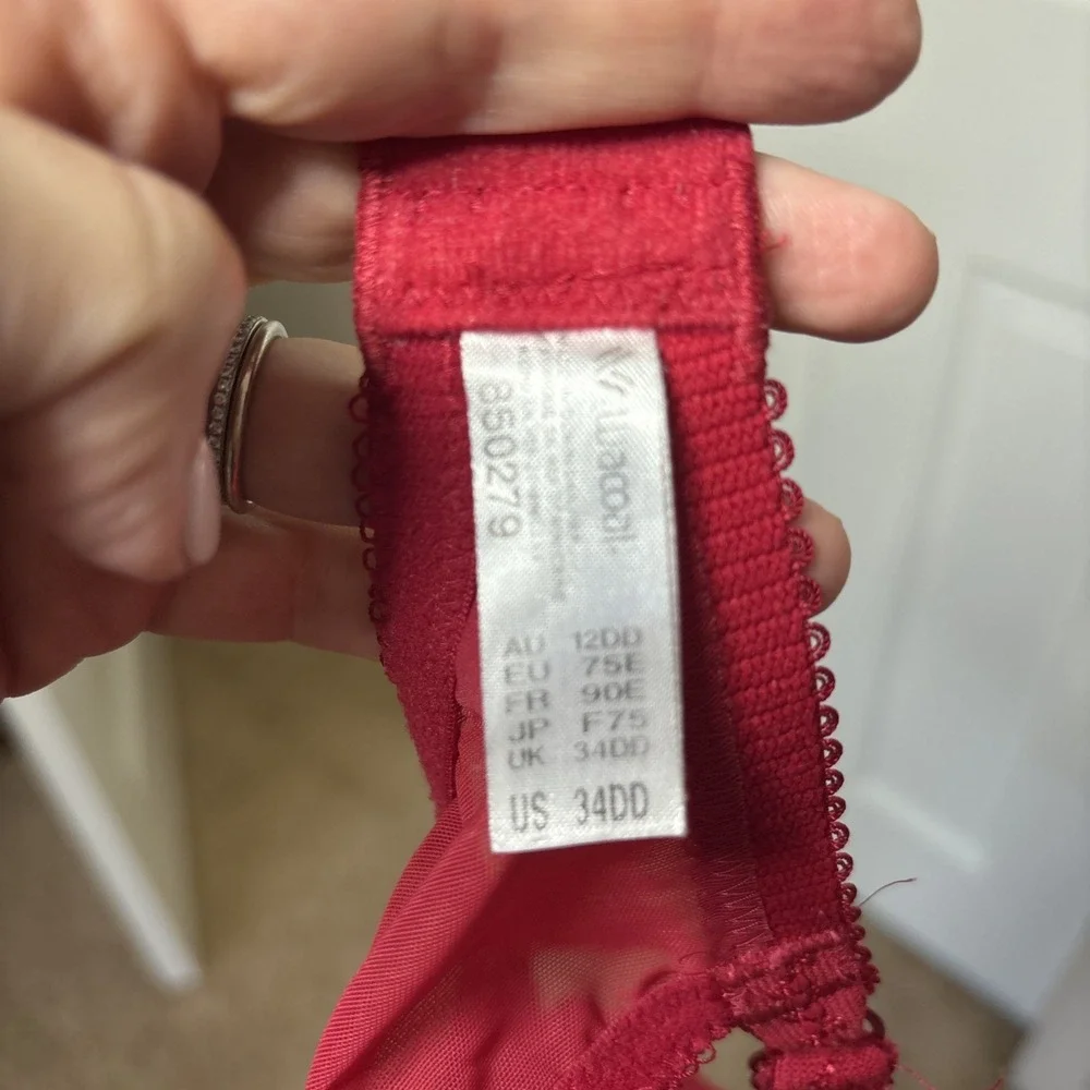 Wacoal Women's Simply Sultry Underwire Bra Red #850279 Size 34DD - Picture 8 of 8